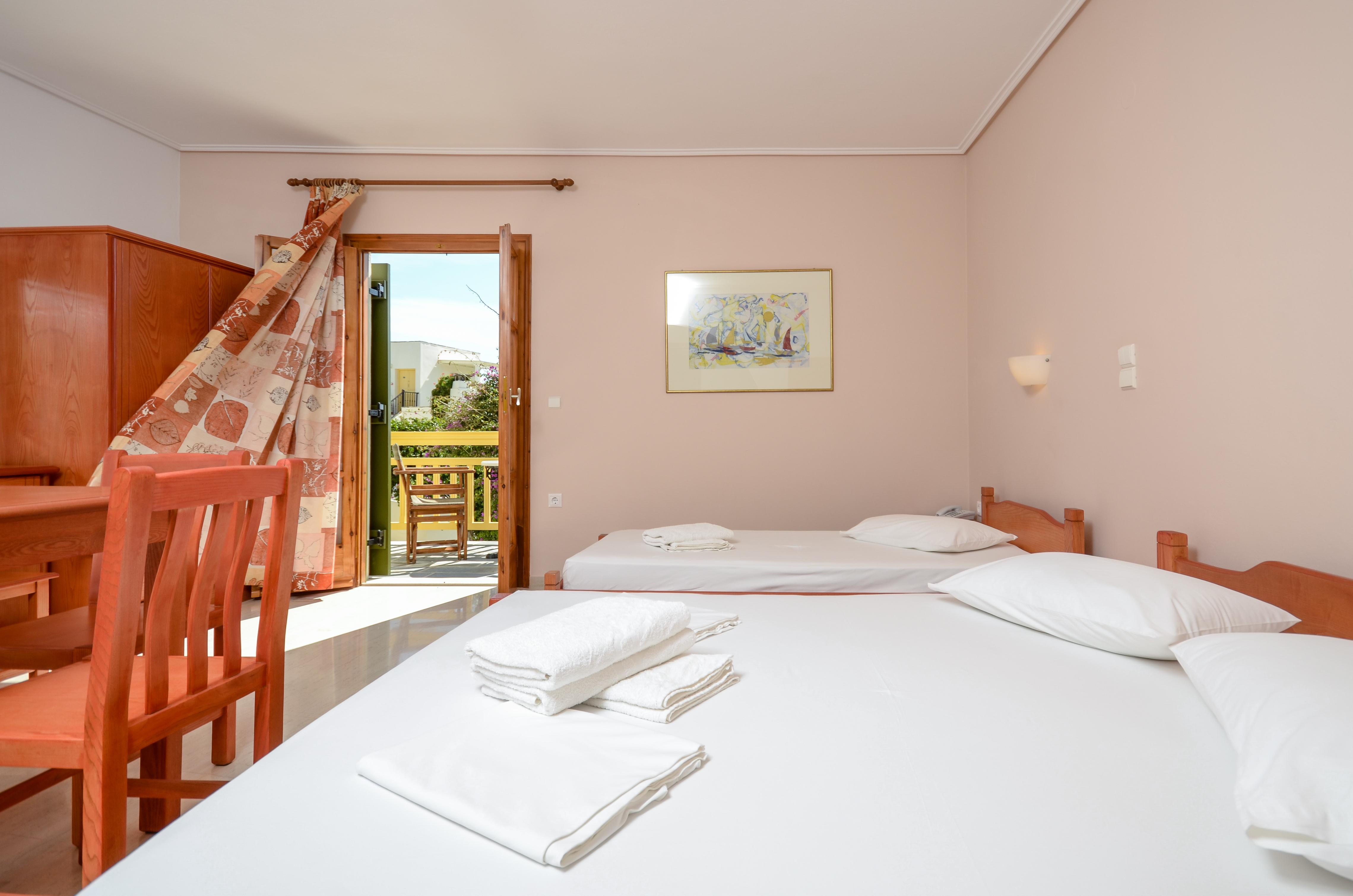 Proteas Hotel & Suites Agios Prokopios  Esterno foto